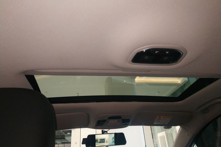 GEELY Emgrand 2020 car image #18