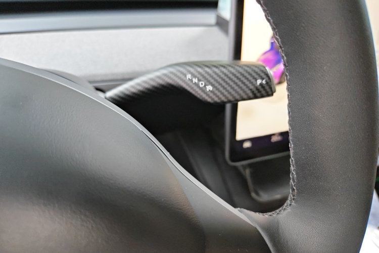 Tesla Model Y 2023 car image #15