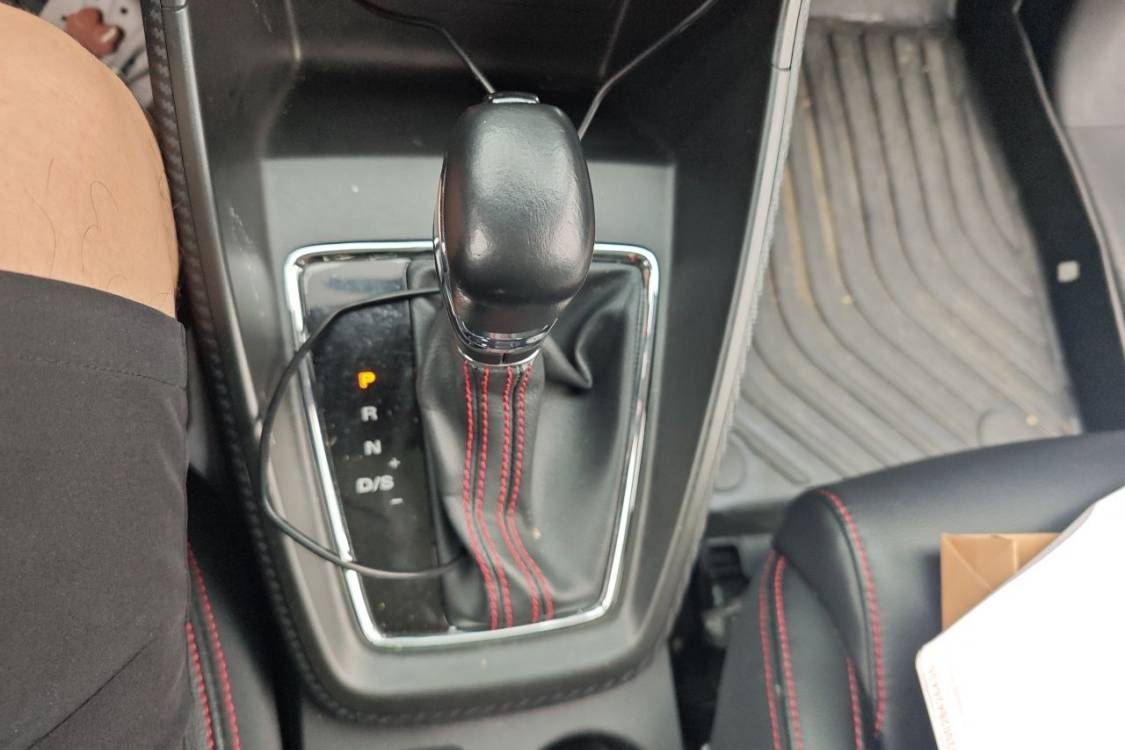 MG ZS 2018 car image #27