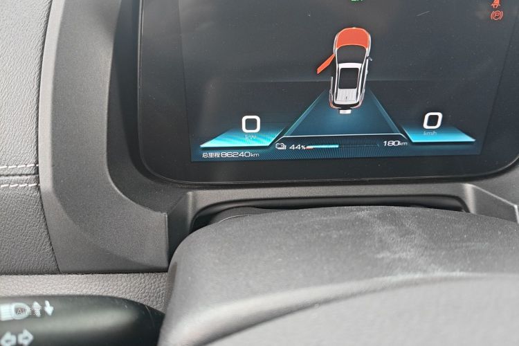 BYD Yuan New Energy 2019 car image #14