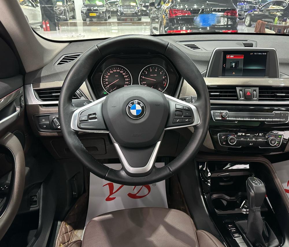 BMW X1 2017 car image #10