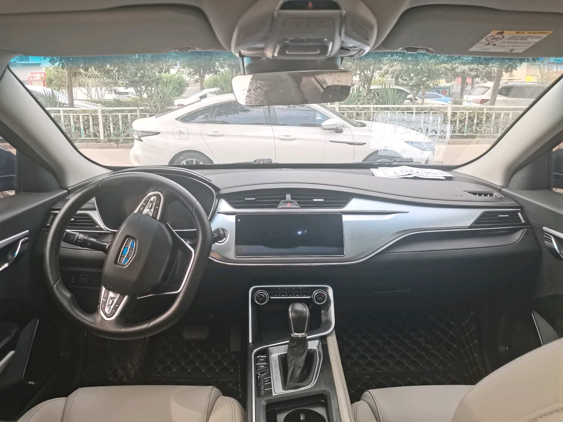 GEELY Binray 2018 car image #5