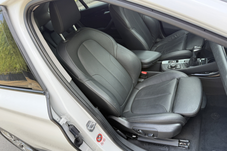 BMW X1 2017 #21 BMW X1 2017 car image #21