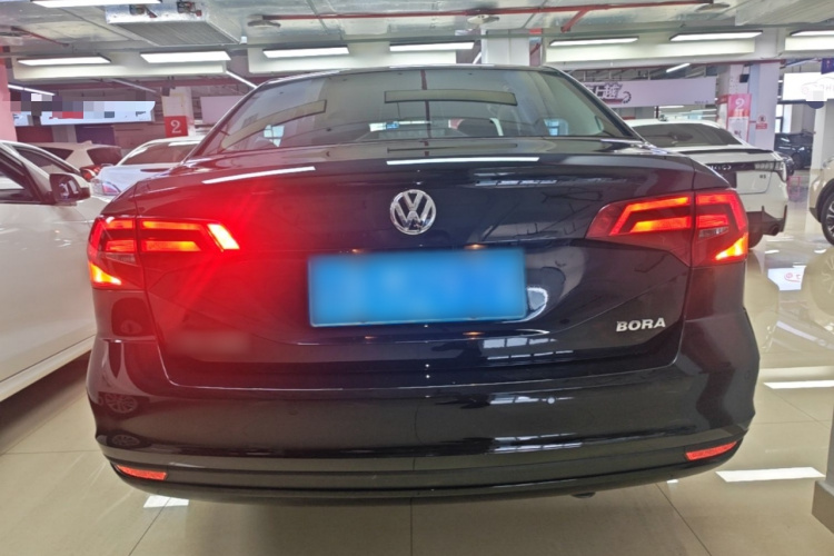 Volkswagen Bora 2022 car image #4