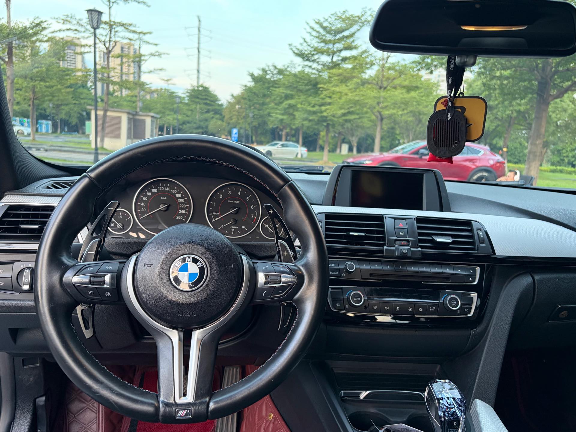 BMW 3 Series 2017 #6 BMW 3 Series 2017 car image #6