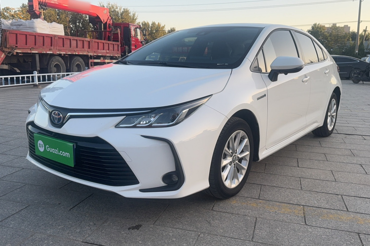 Toyota Corolla 2023 immagine di auto #2
