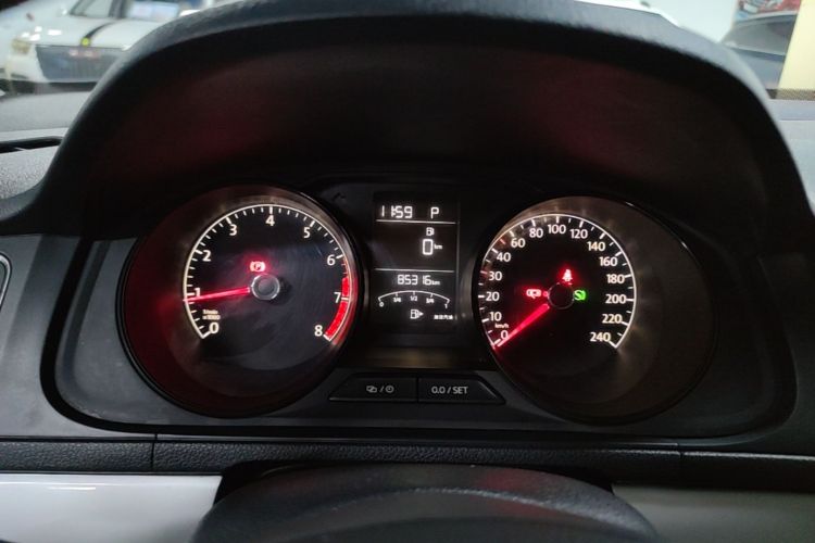 Volkswagen Lavida 2017 car image #12