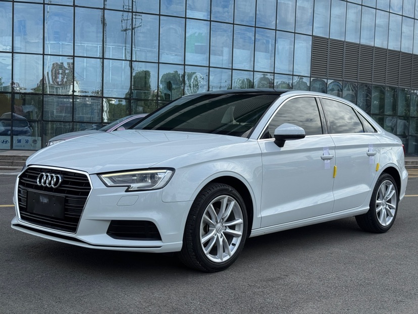 Audi A3 2018 car image 