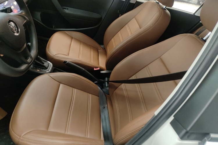 Volkswagen Polo 2017 car image #15