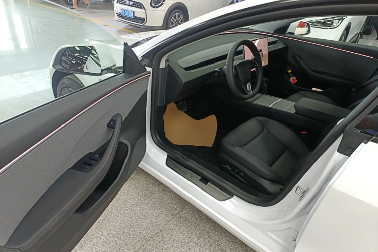Tesla Model 3 2026 #16 Tesla Model 3 2026 car image #16
