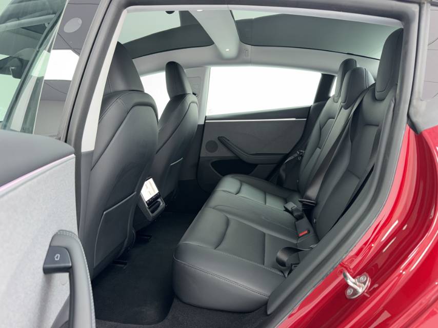 Tesla Model 3 2024 car image #6