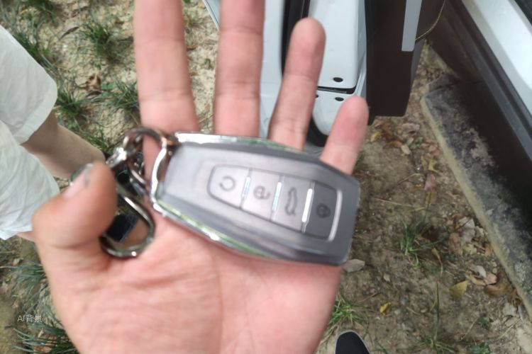 GEELY Coolray 2023 immagine di auto #10