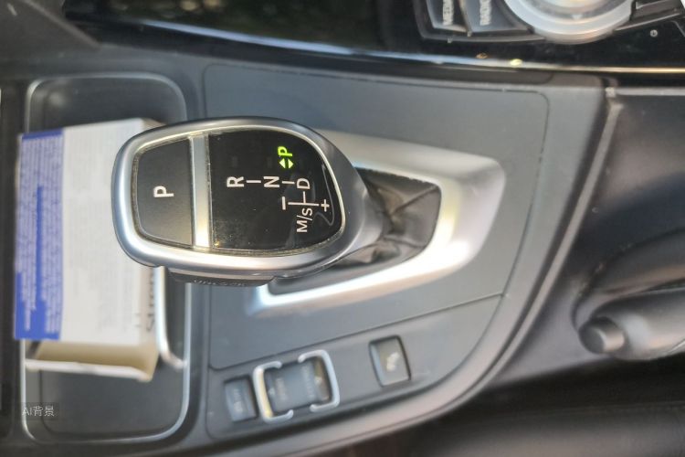 BMW 3 Series 2017 car image #16