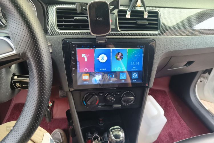 Skoda Rapid 2019 car image #15