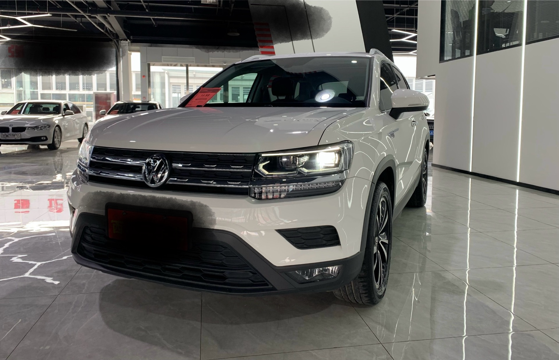 2020 2020 car image