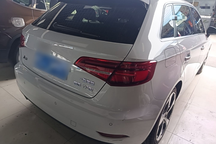Audi A3 2019 immagine di auto #7