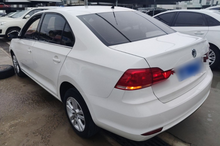 Volkswagen Santana 2018 car image #5