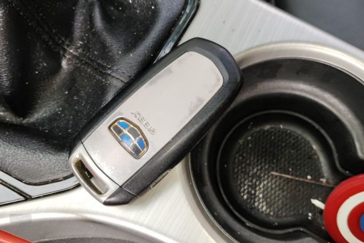 GEELY Emgrand GL 2016 car image #10