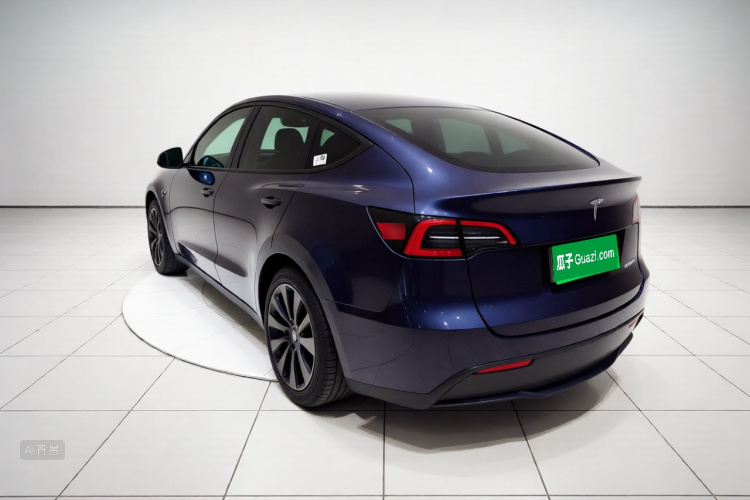 Tesla Model Y 2024 #5 Tesla Model Y 2024 car image #5