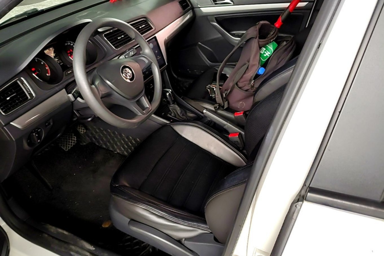 Volkswagen Lavida 2018 car image #17