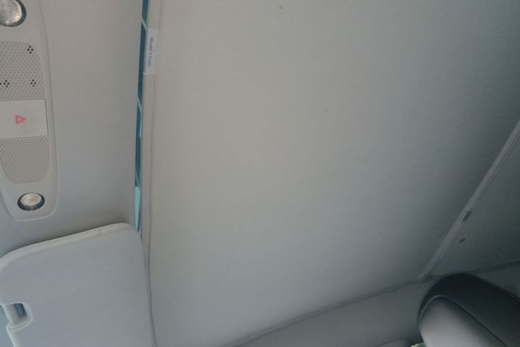 Tesla Model Y 2024 car image #18