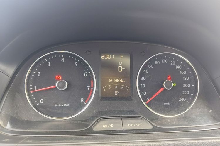 Volkswagen Lavida 2015 car image #12