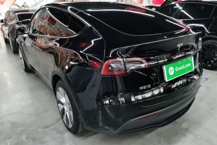 Tesla Model Y 2023 #7 Tesla Model Y 2023 car image #7