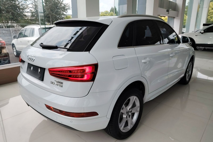 Audi Q3 2019 #7 Audi Q3 2019 car image #7