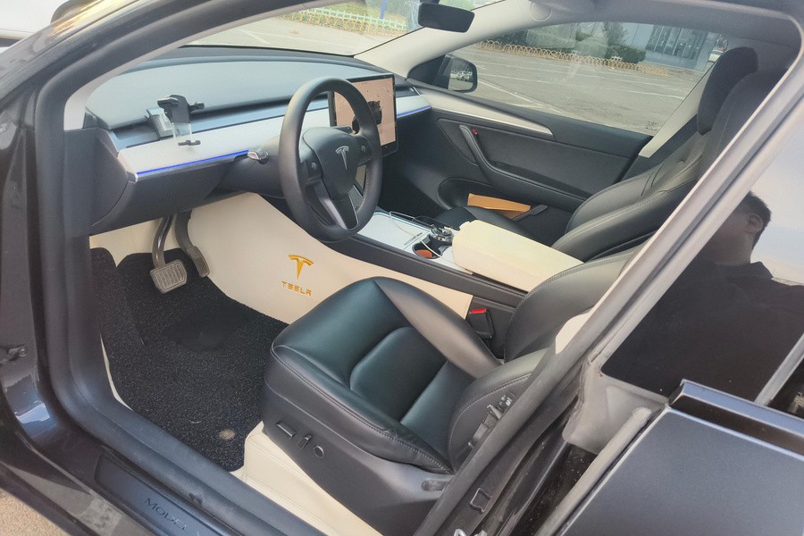 Tesla Model Y 2024 car image #4