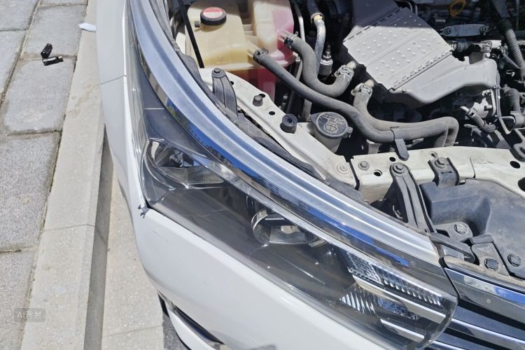 Toyota Corolla 2016 #8 Toyota Corolla 2016 car image #8