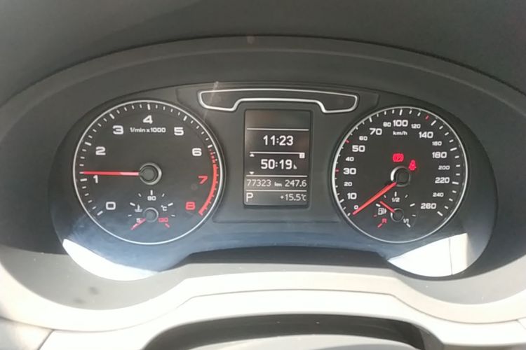 Audi Q3 2015 #12 Audi Q3 2015 car image #12