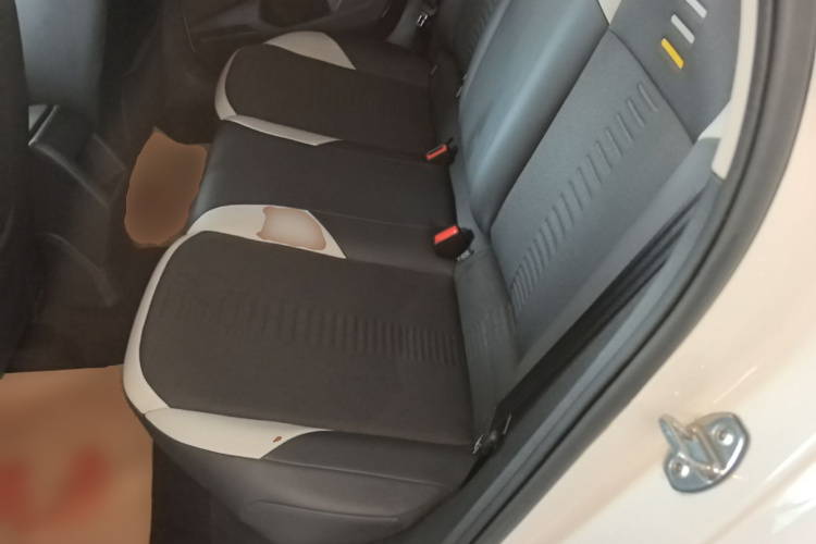 Volkswagen Polo 2019 car image #17
