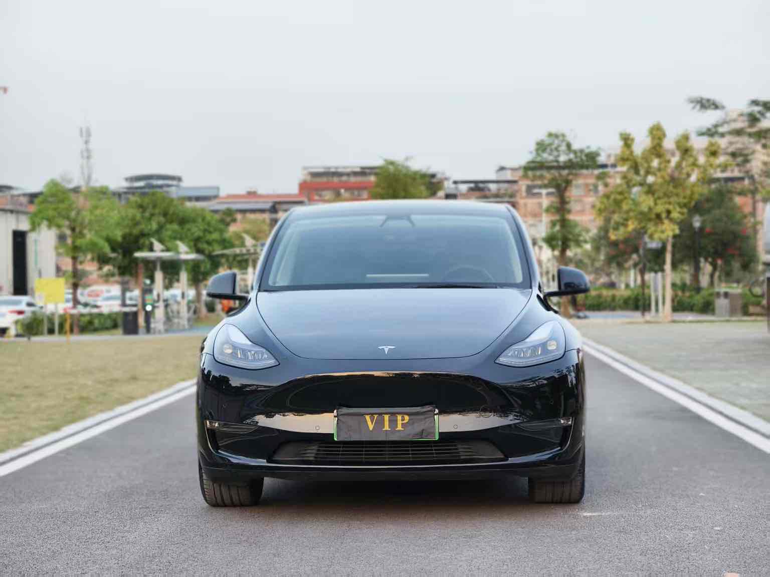 Tesla Model Y 2021 #4 Tesla Model Y 2021 car image #4