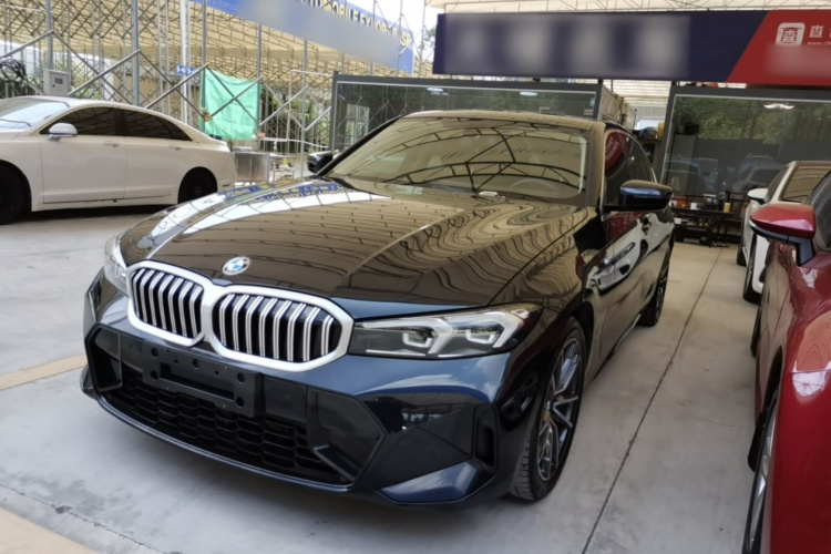 BMW 3 Series 2023 #2 BMW 3 Series 2023 car image #2