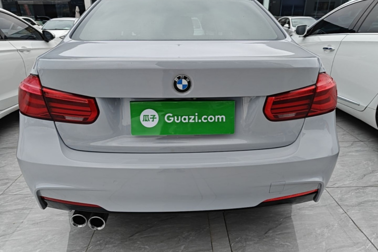 BMW 3 Series 2019 car image #6