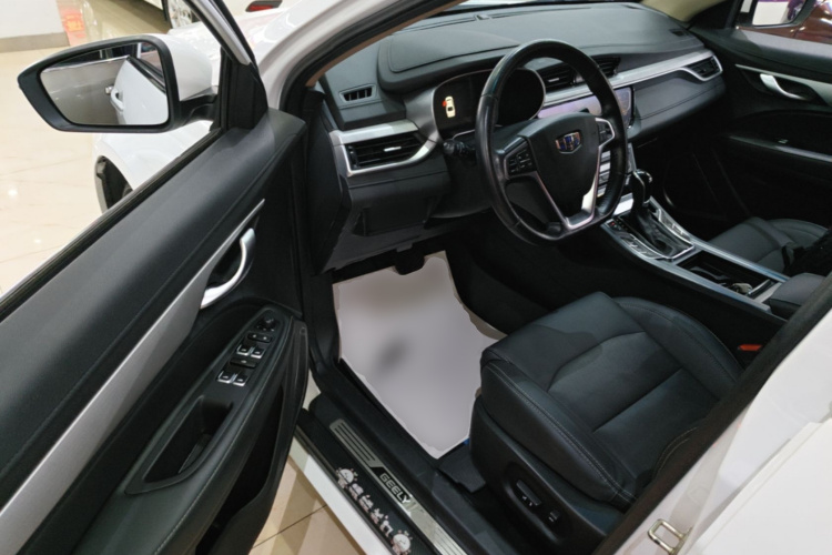 GEELY Emgrand 2019 #16 GEELY Emgrand 2019 car image #16