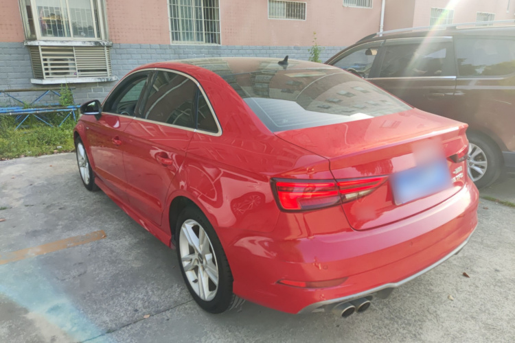 Audi A3 2019 car image #5