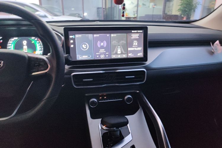 GEELY Coolray 2024 #13 GEELY Coolray 2024 صورة سيارة #13