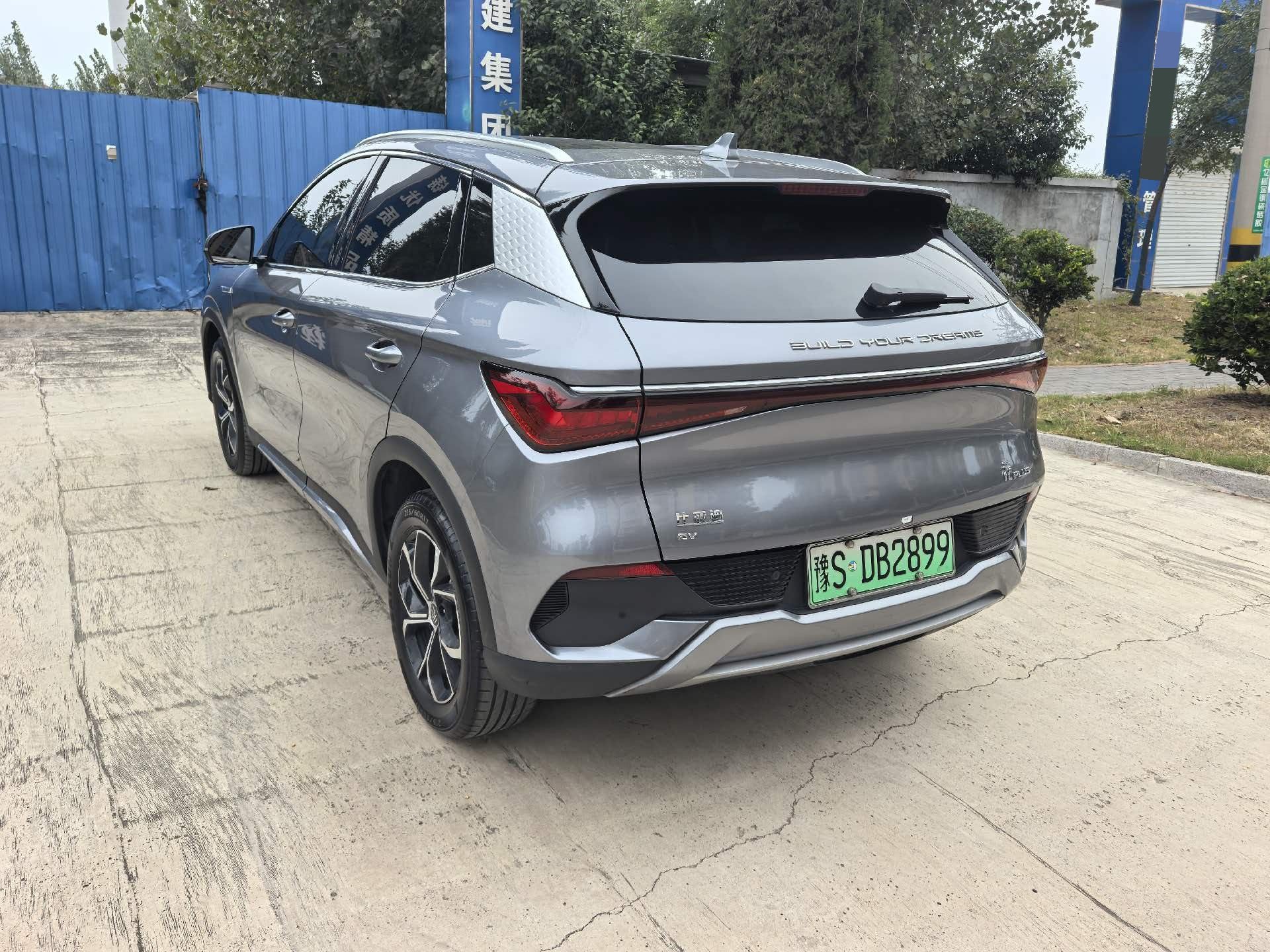 2025 car image #7