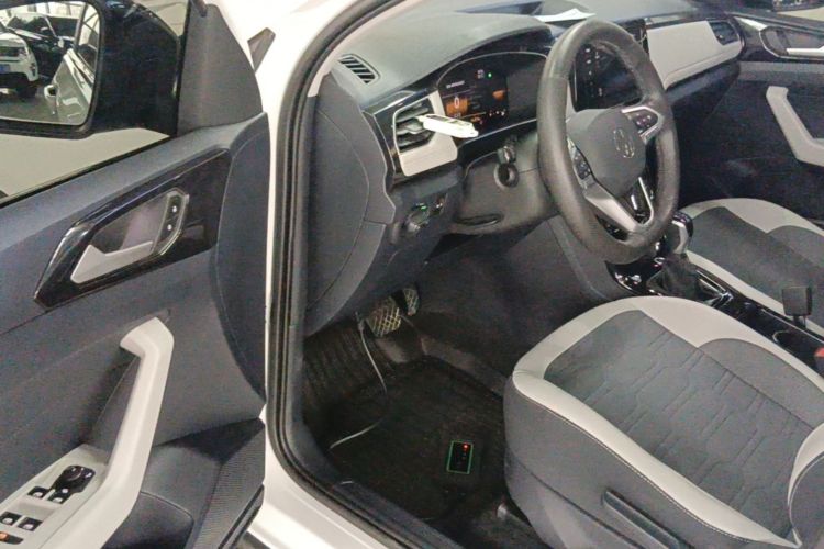 Volkswagen Tharu 2024 #16 Volkswagen Tharu 2024 immagine di auto #16