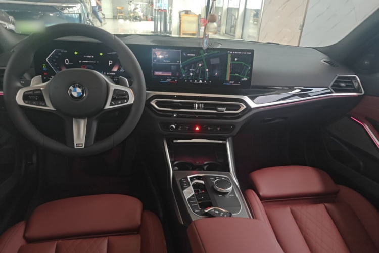 BMW 3 Series 2024 #10 BMW 3 Series 2024 car image #10