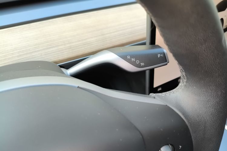 Tesla Model 3 2023 car image #14