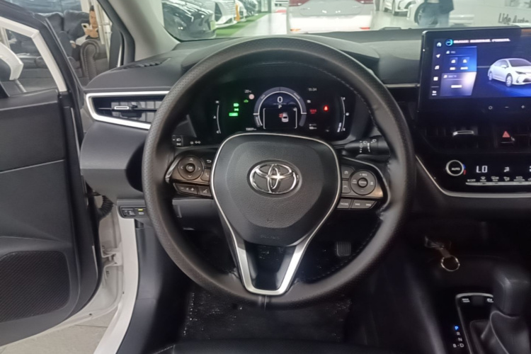 Toyota Corolla 2023 car image #11