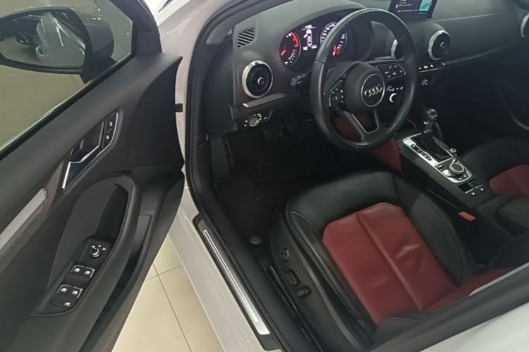 Audi A3 2018 صورة سيارة #16