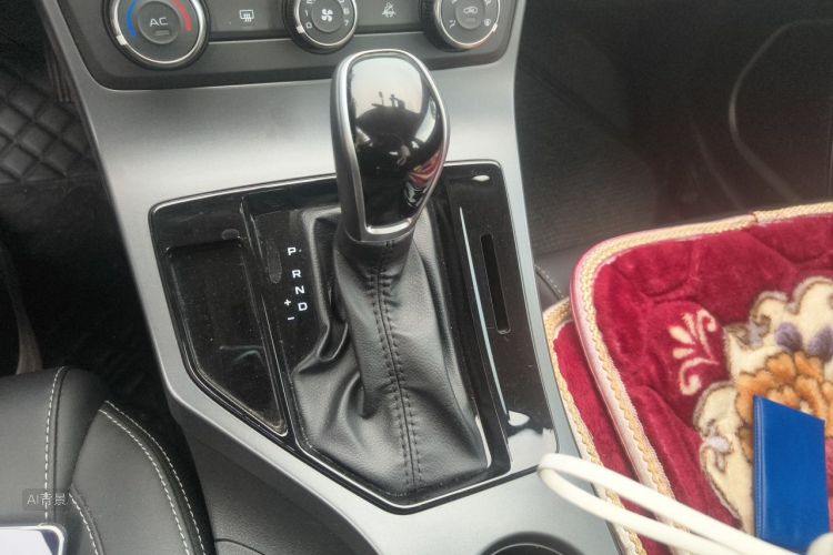 GEELY Emgrand 2020 car image #11