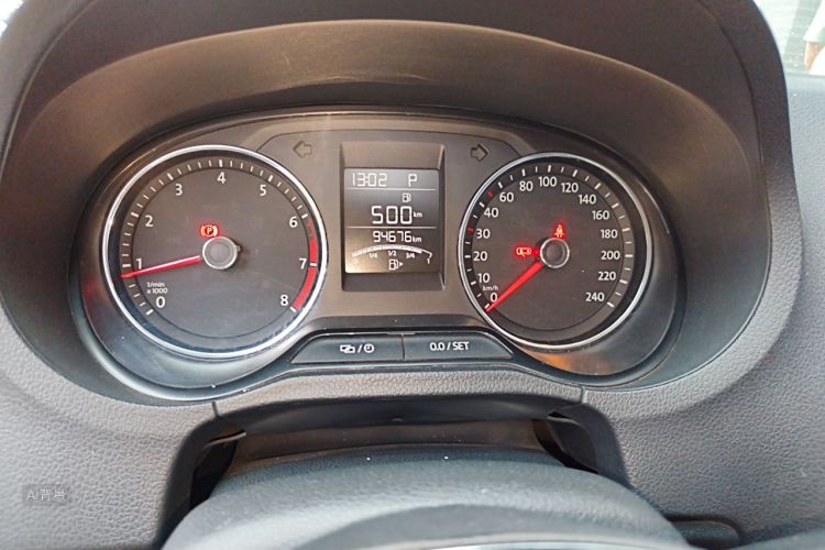 Volkswagen Polo 2016 car image #13