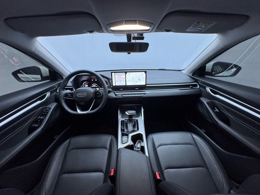 GEELY Emgrand 2024 car image #5