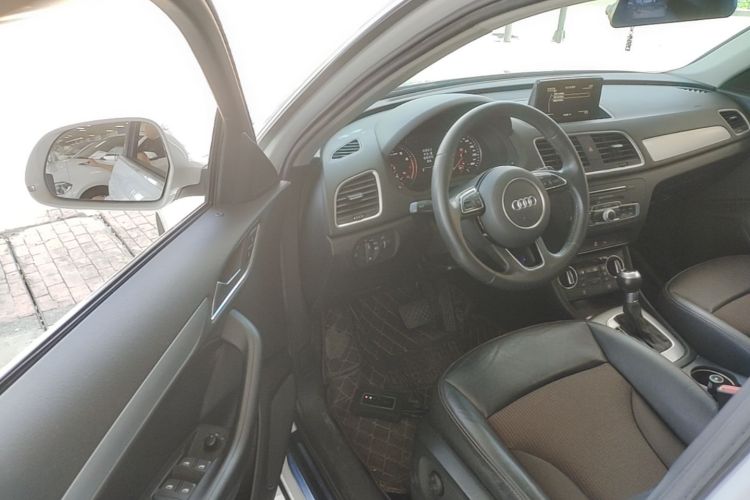 Audi Q3 2018 #16 Audi Q3 2018 car image #16