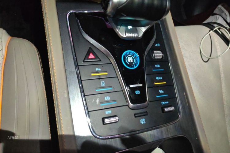 BYD Yuan Plus 2023 immagine di auto #16