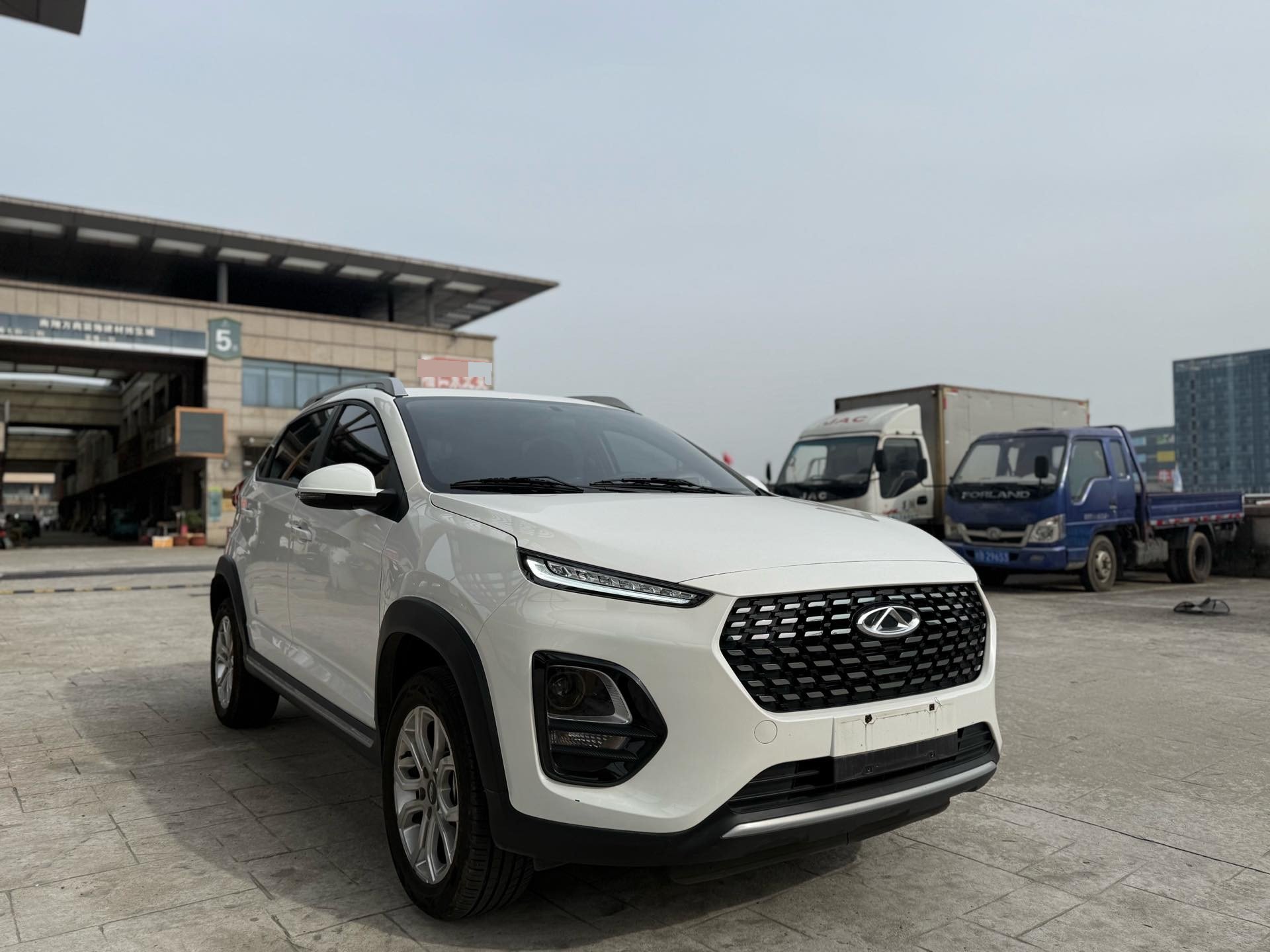 Chery Tiggo 3x 2021 immagine di auto #3